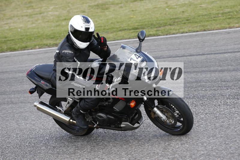 Archiv-2025/09 22.04.2025 Cornu Master School ADR/gruen-vert/14